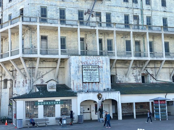 Alcatraz Tour Plus Muir Woods and Sausalito Day Trip - A short, pleasant stop in Sausalito