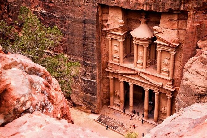 Amman Petra Full-Day Trip - The three-hour drive south from Amman