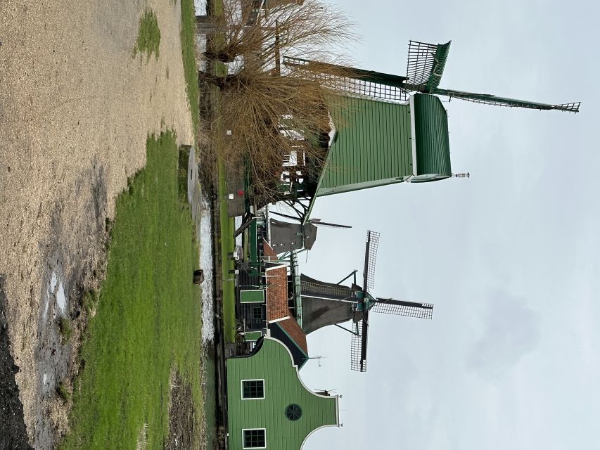 Amsterdam: Day Tour Keukenhof and Zaanse Schans Windmills - The best value for different kinds of visitors