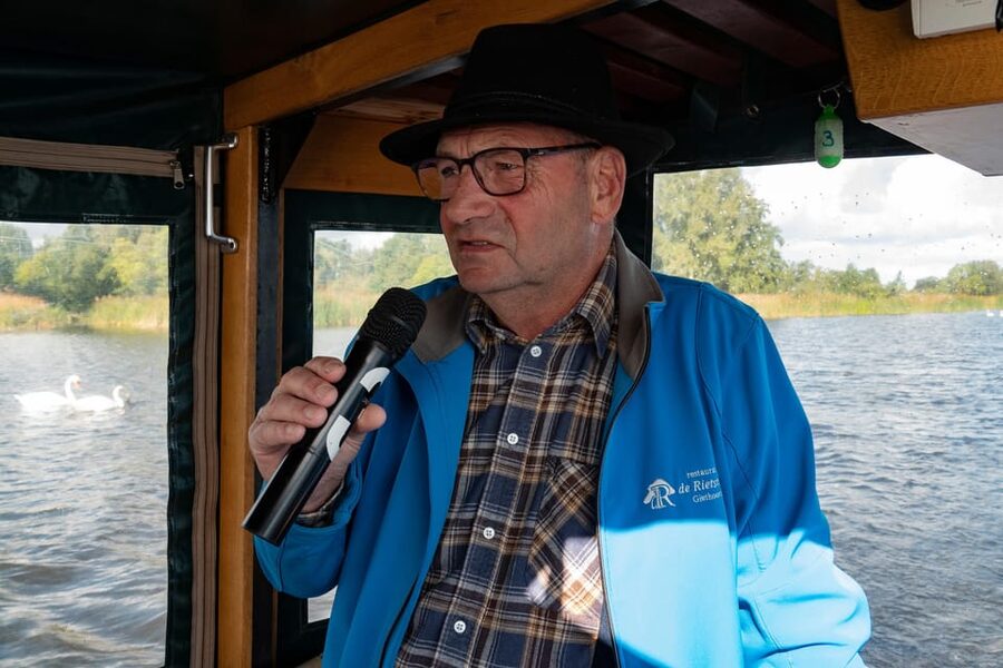 Amsterdam: Giethoorn Tour Scenic Cruise, Cheese & Free Time - The coach ride through the Netherlands