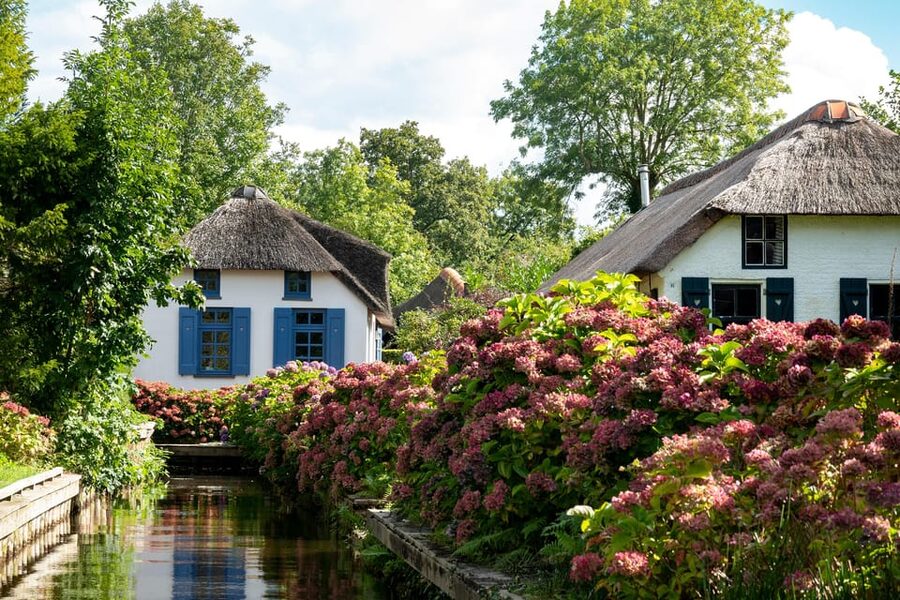 Amsterdam: Giethoorn Tour Scenic Cruise, Cheese & Free Time - How much value do you get for $75?