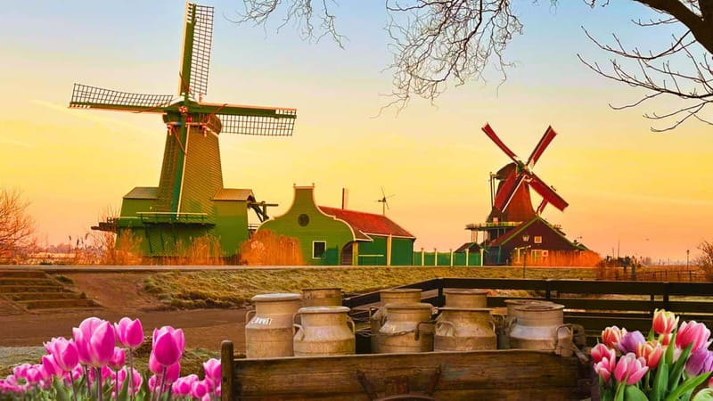 Amsterdam: Giethoorn & Zaanse Schans Small Group Day Trip - Two Dutch countryside icons in one nine-hour day