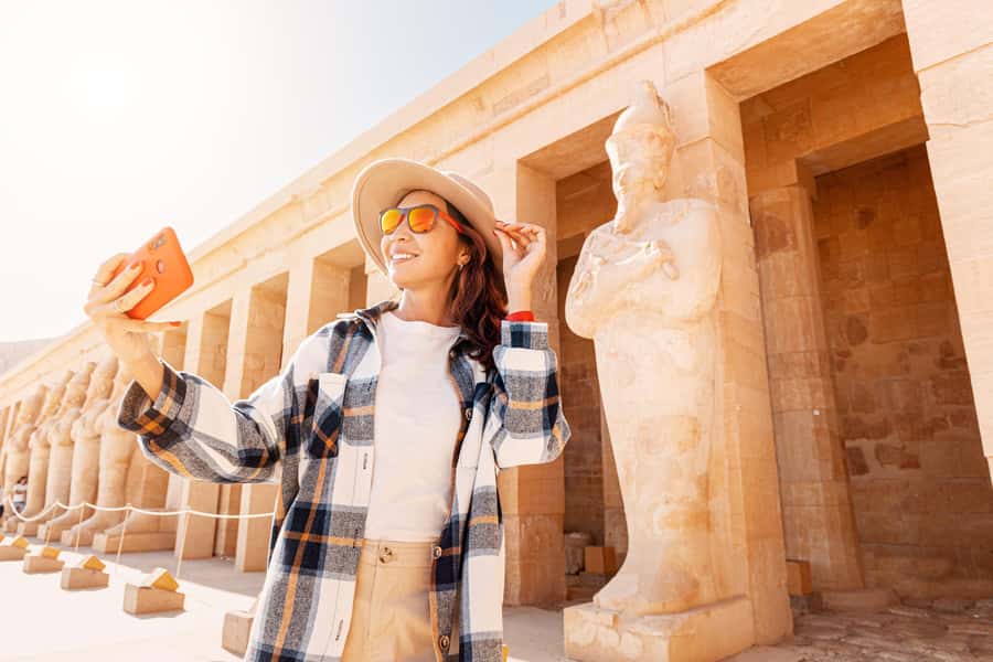 Aswan: Luxor Day Trip with Sunrise Hot Air Balloon & Felucca - The Colossi of Memnon and lunch beside the Nile