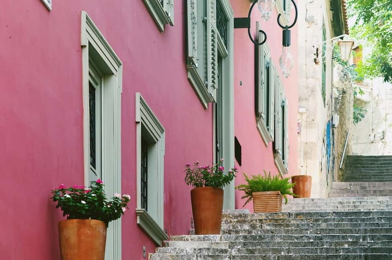 Athens: Ancient Corinth & Nafplio Full Day Trip with Swim - Who should book this outing?