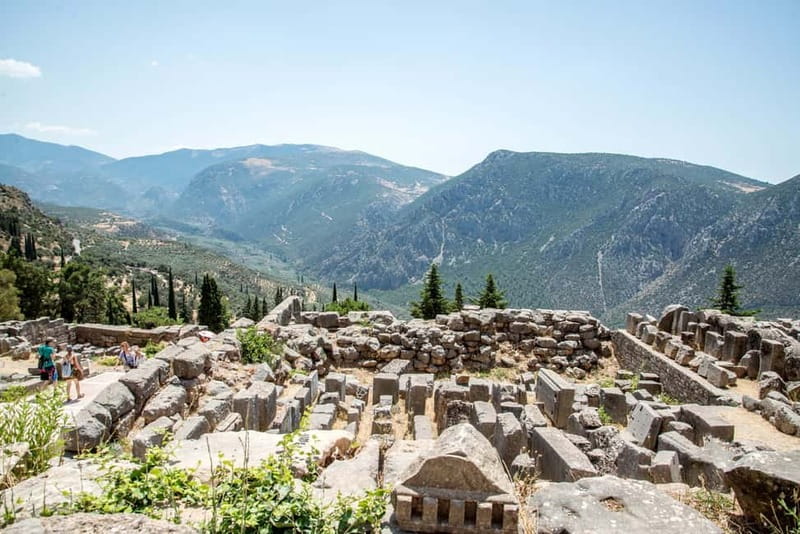 Athens: Delphi and Arachova Day Trip with Guide - What the $34 price really covers