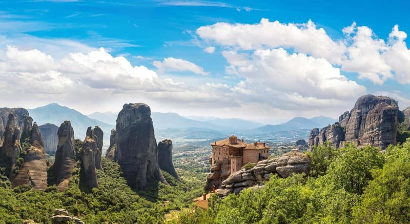 Athens: Meteora Day Trip in Spanish with Live Guide & Lunch - What the $93 Price Really Covers