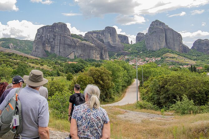 Athens: Meteora Monasteries, Caves & Coastal Stopovers with Lunch - Dress rules and physical effort