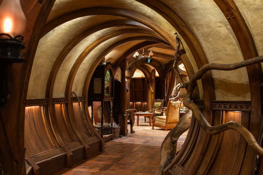 Auckland: Hobbiton Movie Set Day Trip with Festive Lunch - How much free time will you really have?