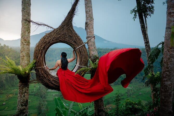 Bali Day Trip: Bali Instagram Tour (All Inclusive & Private) - Lunch at Lereng Agung