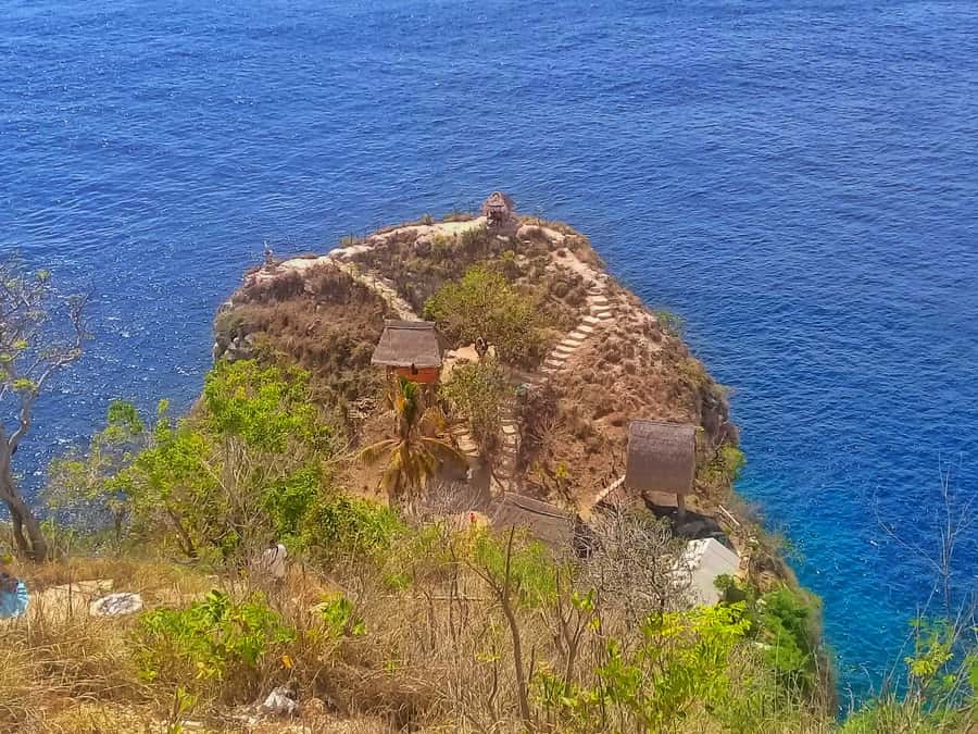 Bali: Day Trip to East Nusa Penida, Atuh & Diamond Beach - Lunch at a local restaurant