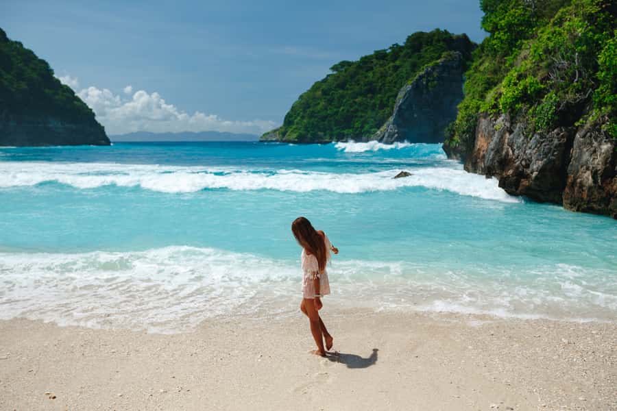 Bali: Day Trip to East Nusa Penida, Atuh & Diamond Beach - Teletubbies Hill and the inland side of the island