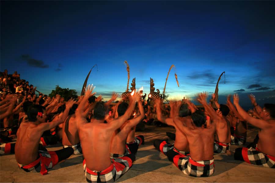 Bali: South Coast Uluwatu, Tanah Lot, and Jimbaran Day Trip - Why this southern Bali route works
