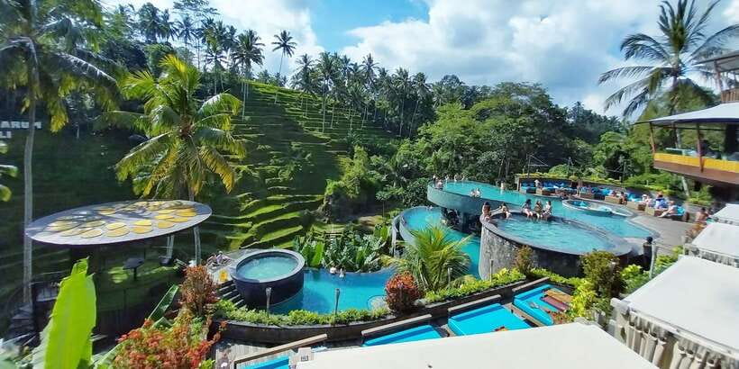 Bali: Ubud Waterfall, Village and Pool Club Day Trip - Batuan Temple’s carved Hindu details