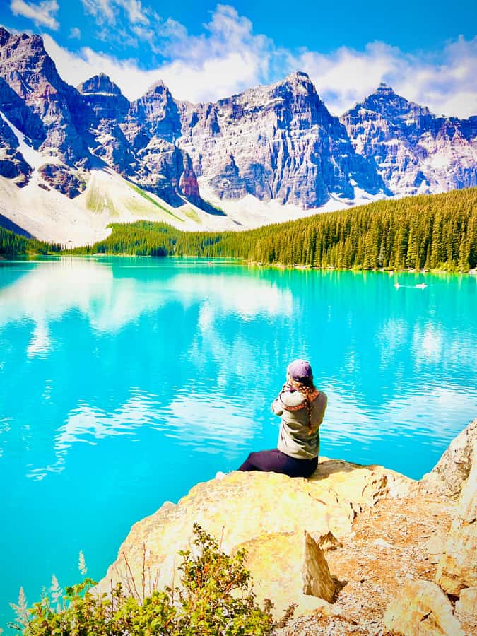 Banff: Lake Louise, Moraine, Emerald Lake & Canyon Day Trip - What to bring and who should skip it