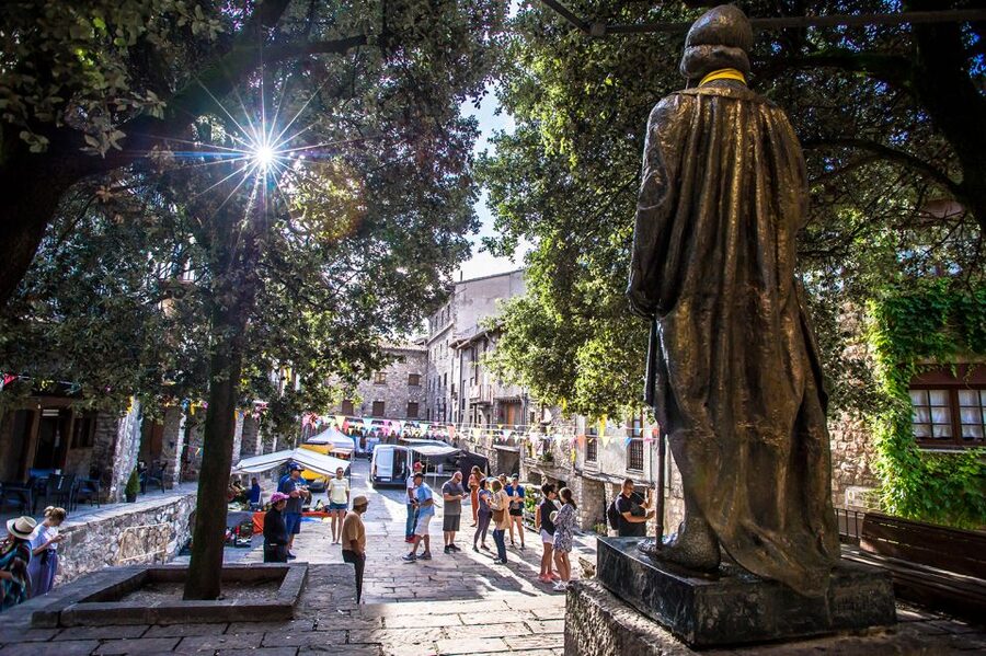 Barcelona: Guided Day Trip to Andorra, France, and Spain - The long ride into the Pyrenees