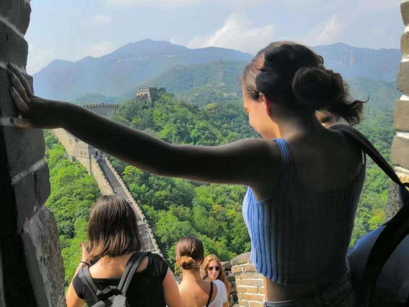 Beijing: Mutianyu Great Wall Day Trip by Bus with Tickets - Why Mutianyu works well for a day trip
