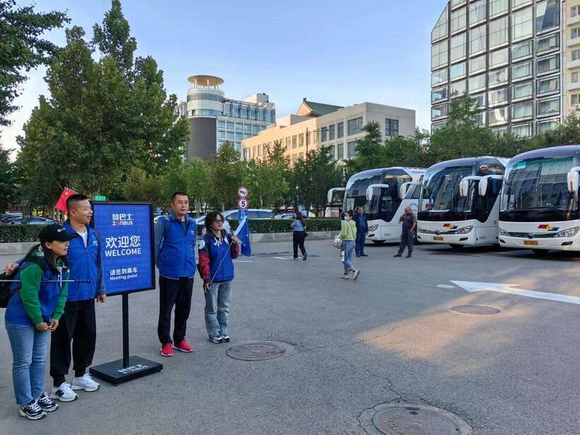 Beijing: Mutianyu Great Wall Day Trip by Bus with Tickets - Meeting at the Regent Hotel near Wangfujing