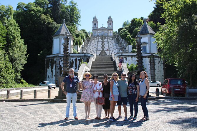 Best of Braga and Guimaraes Day Trip from Porto - The ride north in an air-conditioned minibus