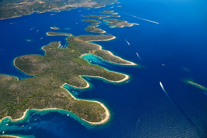 Blue & Green Cave Vis Island and Pakleni Islands Private Day Trip from Hvar - Lunch and swimming in the Pakleni Islands