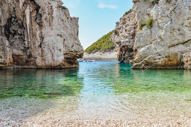 Blue & Green Cave Vis Island and Pakleni Islands Private Day Trip from Hvar - Price, boat size, and who gets the best value
