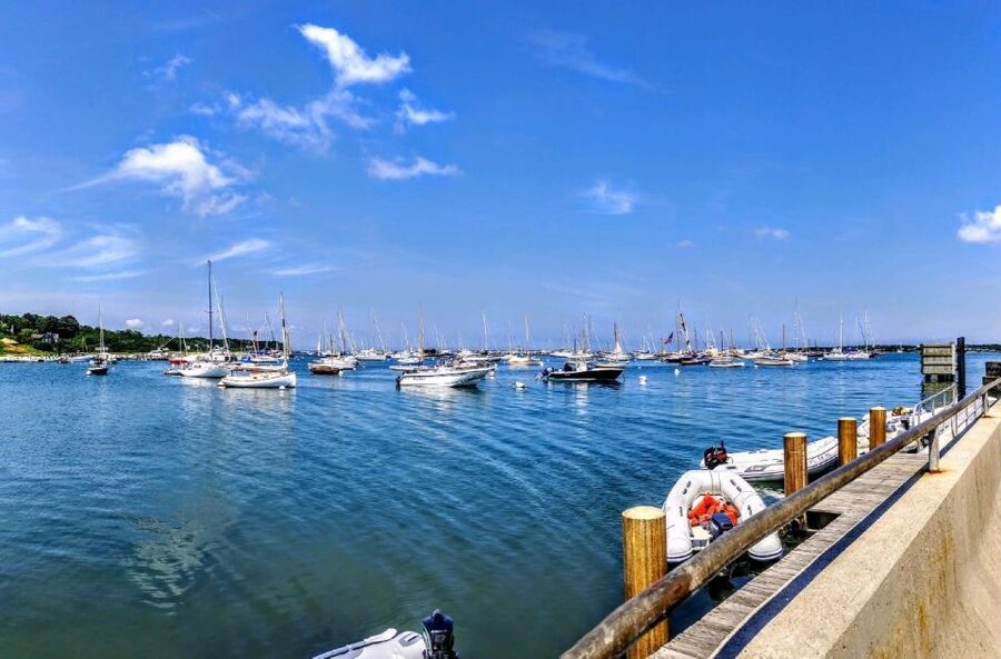 Boston: Martha's Vineyard Day Trip with Optional Island Tour - Martha’s Vineyard towns, homes, and photo stops