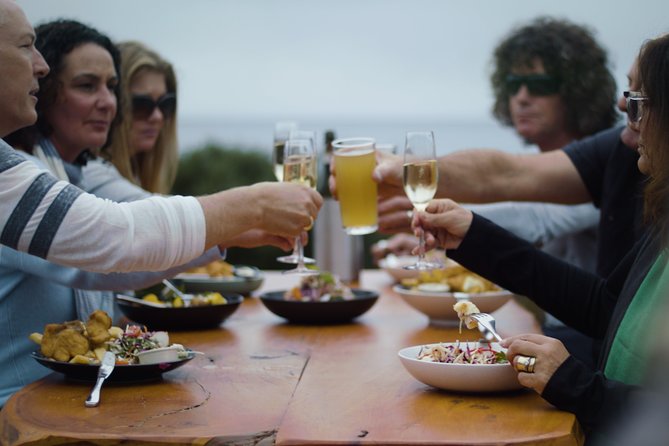 Bruny Island Traveller - Gourmet Tasting and Sightseeing Day Trip from Hobart - Adventure Bay lunch with fresh oysters