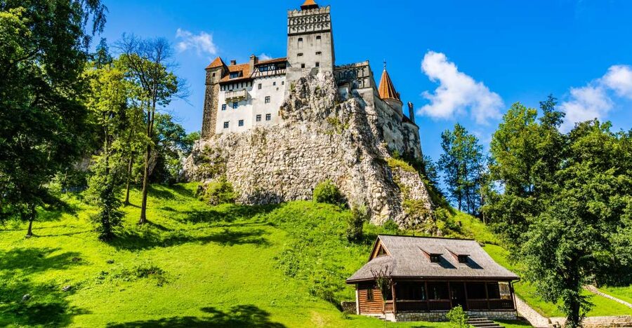 Bucharest: Day Trip to Dracula Castle, Peles Castle & Brașov - Key points at a glance
