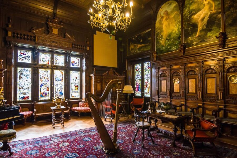 Bucharest: Day Trip to Dracula Castle, Peles Castle & Brașov - Bran Castle: Dracula, Vlad, and the limits of the legend