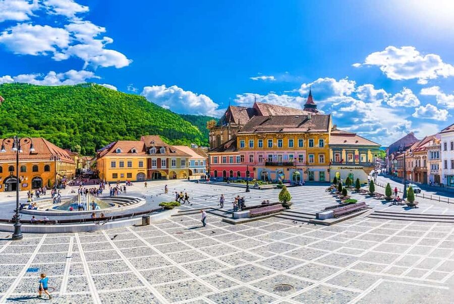 Bucharest : Dracula Castle, Peleș Castle & Brașov Day Trip - Brașov Old Town after the castles