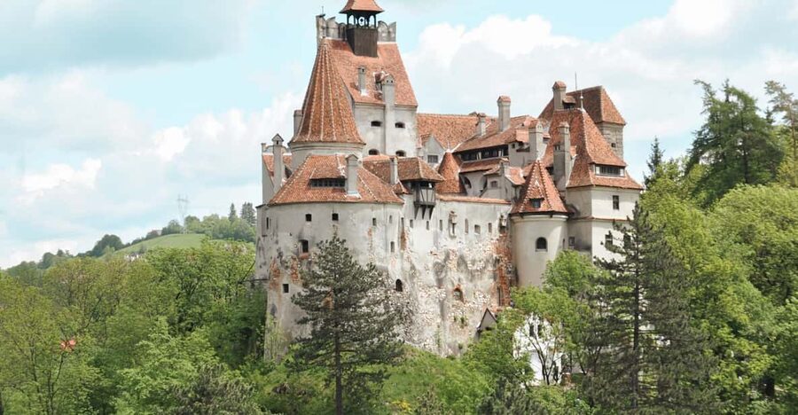 Bucharest: Dracula's Castle, Peleș Castle & Brașov Day Trip - Practical details that prevent avoidable problems