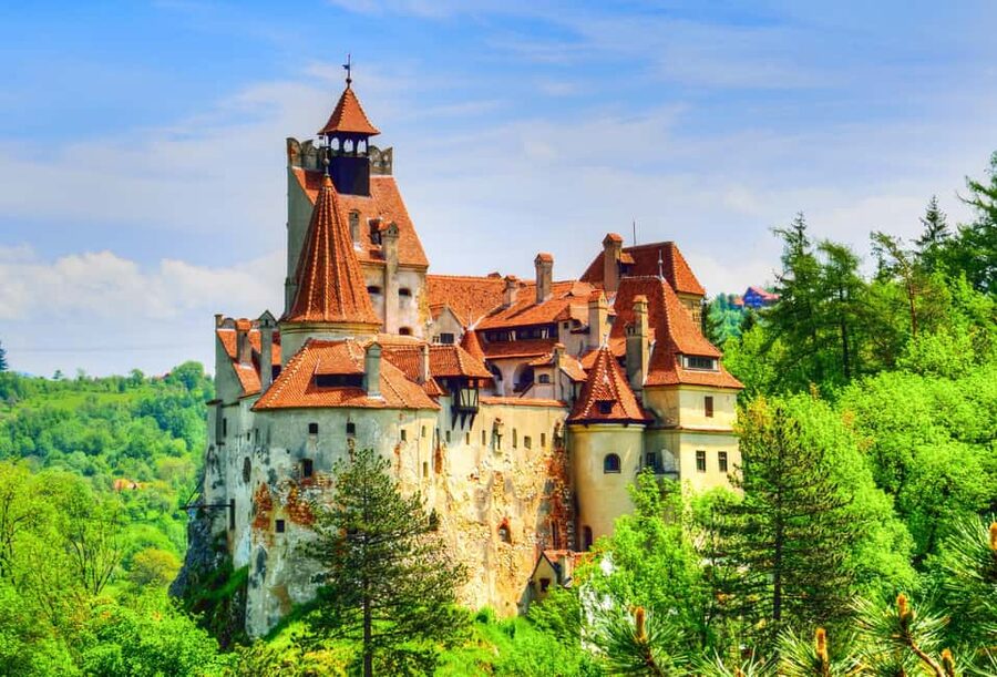 Bucharest: Peles Castle, Bran Castle & Brasov Day Trip - From Bucharest to the Carpathians
