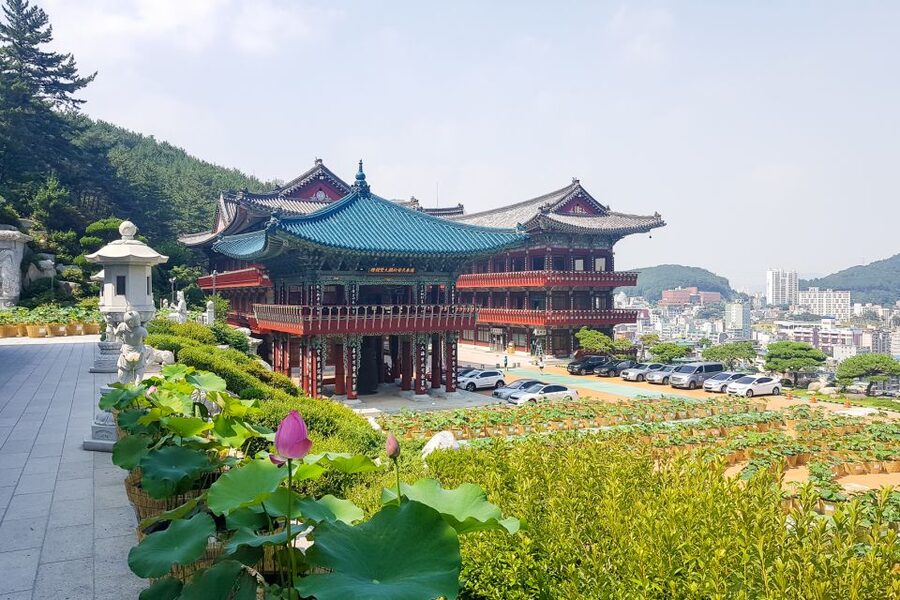 Busan: Day Trip with Gamcheon Culture Village and Sky Walk - Yongdusan Park and the city’s past