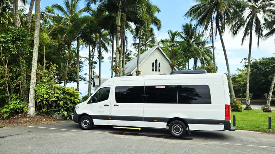 Cairns: Daintree, Mossman Gorge, & Cape Tribulation Day Trip - The Daintree Ice Cream Company stop