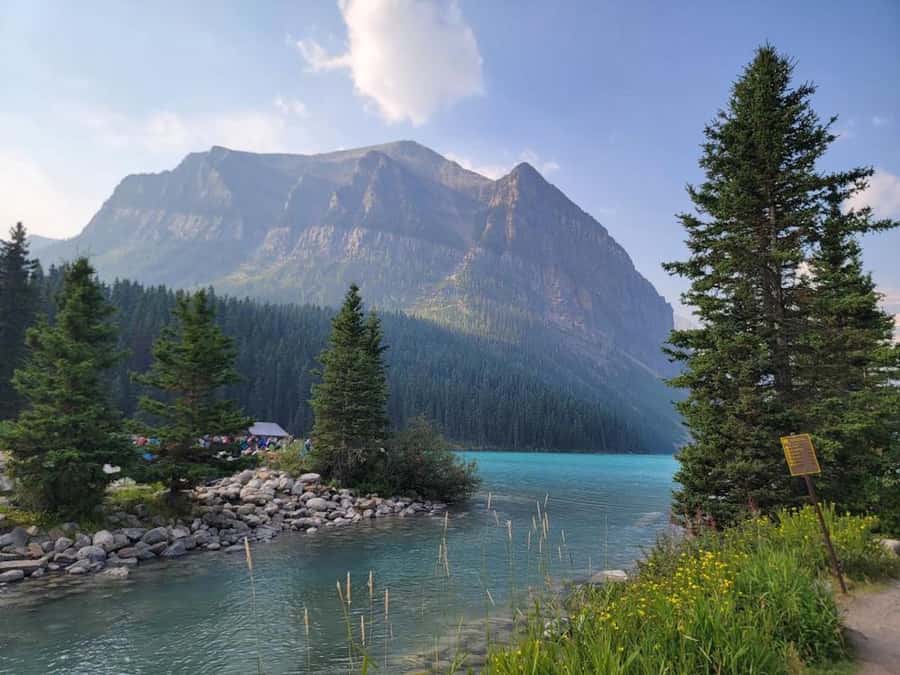 Calgary/Canmore: Banff National Park & Lake Louise Day Trip - Johnston Canyon’s frozen waterfalls