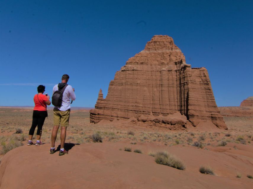 Capitol Reef National Park: Cathedral Valley Day Trip - Gypsum Sinkhole and Glass Mountain