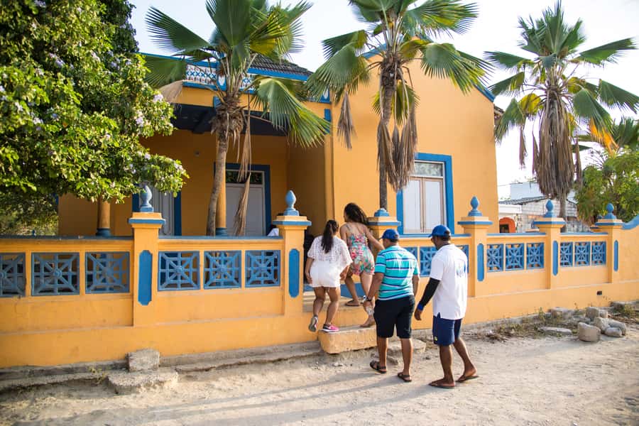 Cartagena: Rosario Island and Mangroves Private Day Trip - Rosario Islands and the coral reef stop