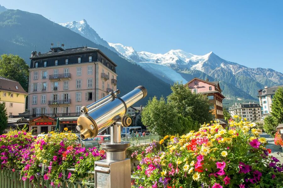 Chamonix & Mont Blanc Scenic Glass-Roof Bus Tour from Geneva - Choosing one activity or both