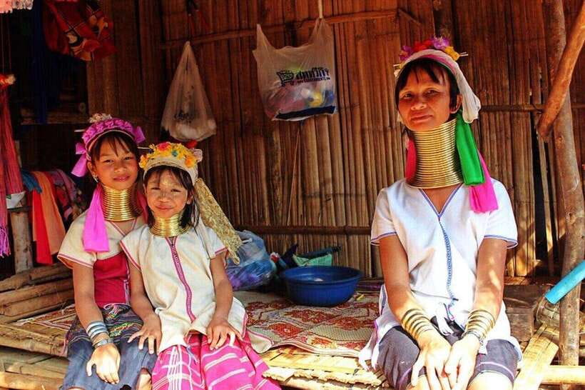 Chiang Mai: Chiang Rai Temples, Karen Tribe and Hot Springs - Mae Kachan Hot Springs: an easy first pause