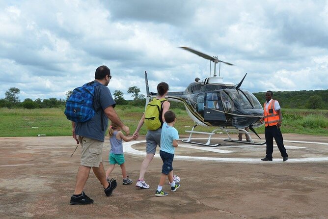 Chobe Day Trip from Victoria Falls, Zimbabwe - The 7:00 AM transfer to the Kazungula border