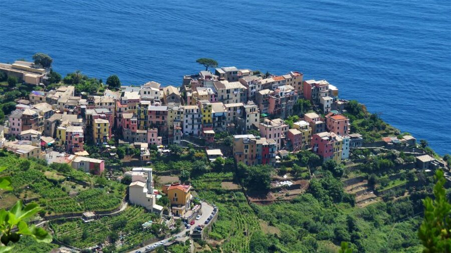 Cinque Terre Private Day Trip from Florence - Vernazza is the best place to slow down