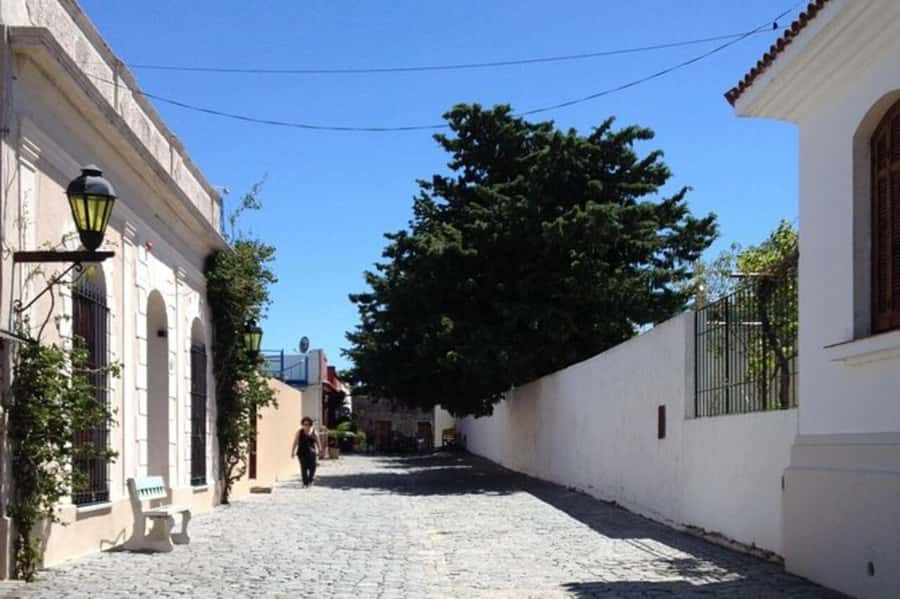 Colonia del Sacramento: Small-Group Day Trip - Ferry travel takes about an hour each way