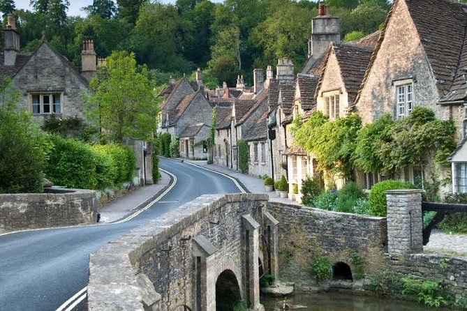 Cotswolds Day Trip from London with Optional Village Lunch - What the $109.62 price really buys