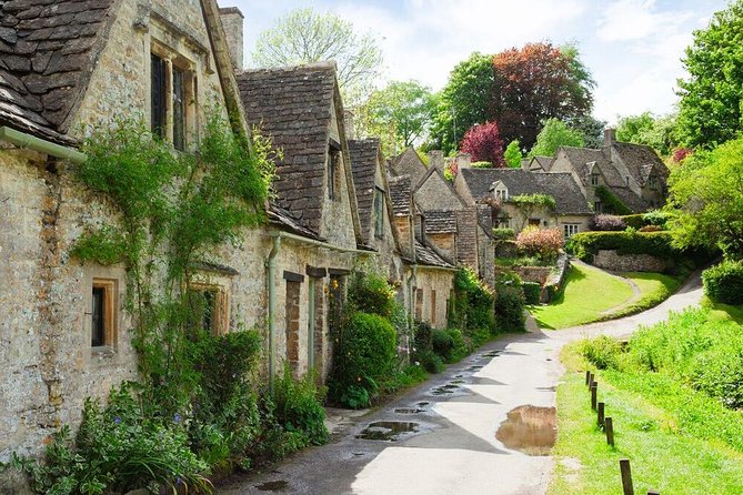 Cotswolds Day Trip from London with Optional Village Lunch - Bibury and the short walk to Arlington Row
