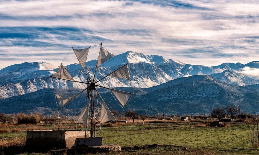 Crete: Lasithi Plateau & Knossos Palace Day Trip - Crossing the Lasithi Plateau by mountain road