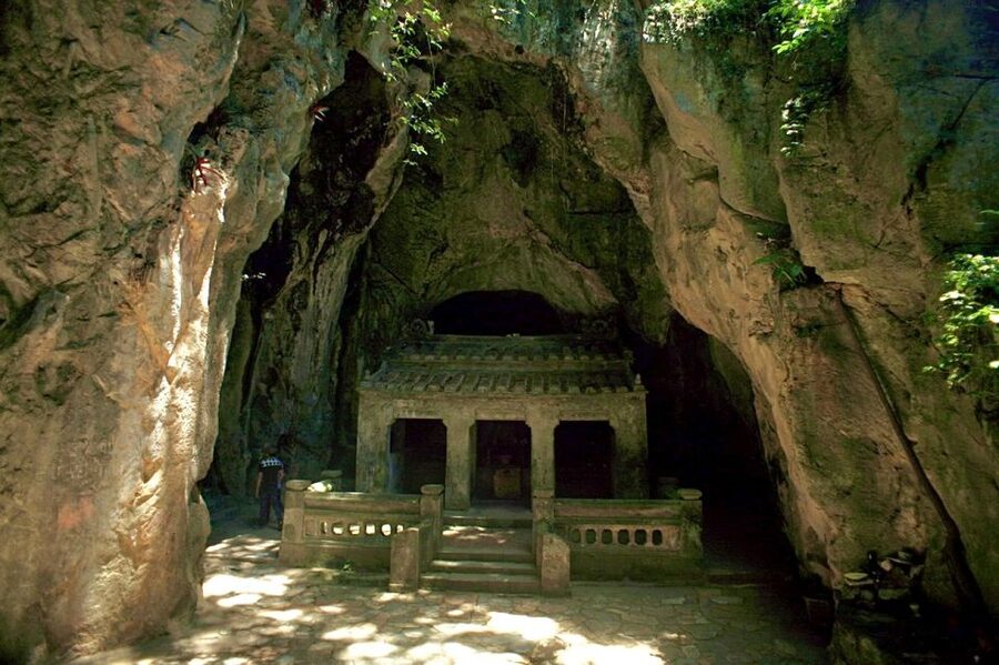 Da Nang: Hoi An Town, Lady Buddha & Marble Mountain Day Trip - Marble Mountains, pagodas, and Tang Chon Cave