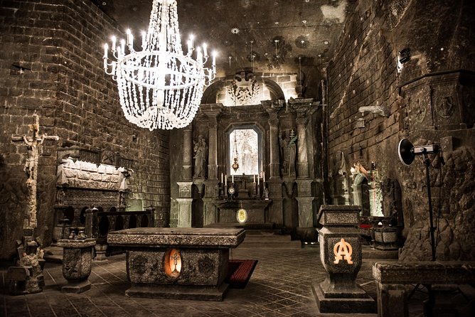 Day Trip: Auschwitz-Birkenau and Wieliczka Salt Mine from Krakow - Group size, timing, and the risk of a rushed day