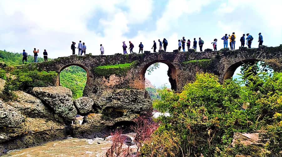 Day trip Debre Libanos, Bule nile George &Portugal Bridge - The 1937 memorial and Ethiopia’s hard history