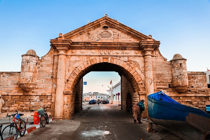 DAY TRIP TO ESSAOUIRA FROM MARRAKECH - The argan oil stop and what it means for your day