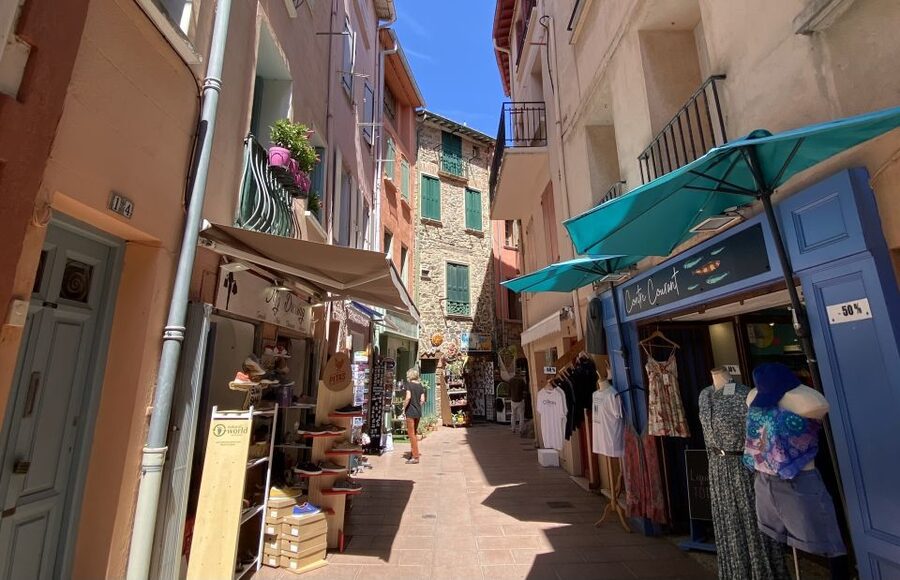 Day Trip to France with Girona Visit from Barcelona - Key points at a glance