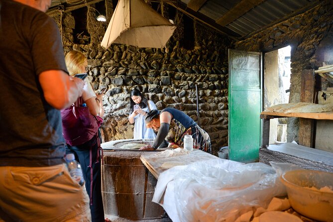 Day Trip to Kakheti Wine Region Including 9 Wine Tastings - Badiauri Begins the Day With Shoti Bread